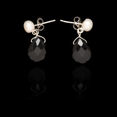 The Oynx Drop Earrings